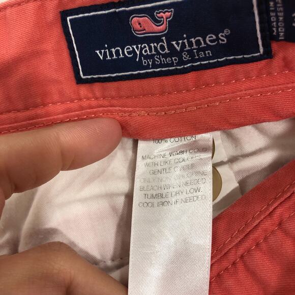 Vineyard Vines Coral Club Shorts - Picture 5 of 7